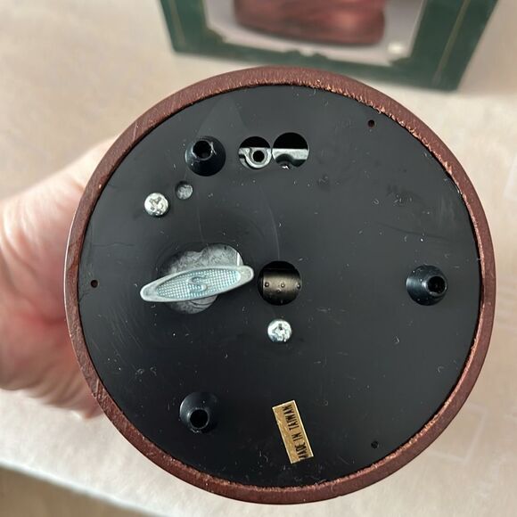 KSA collectibles musical Snow globe - Picture 4 of 5